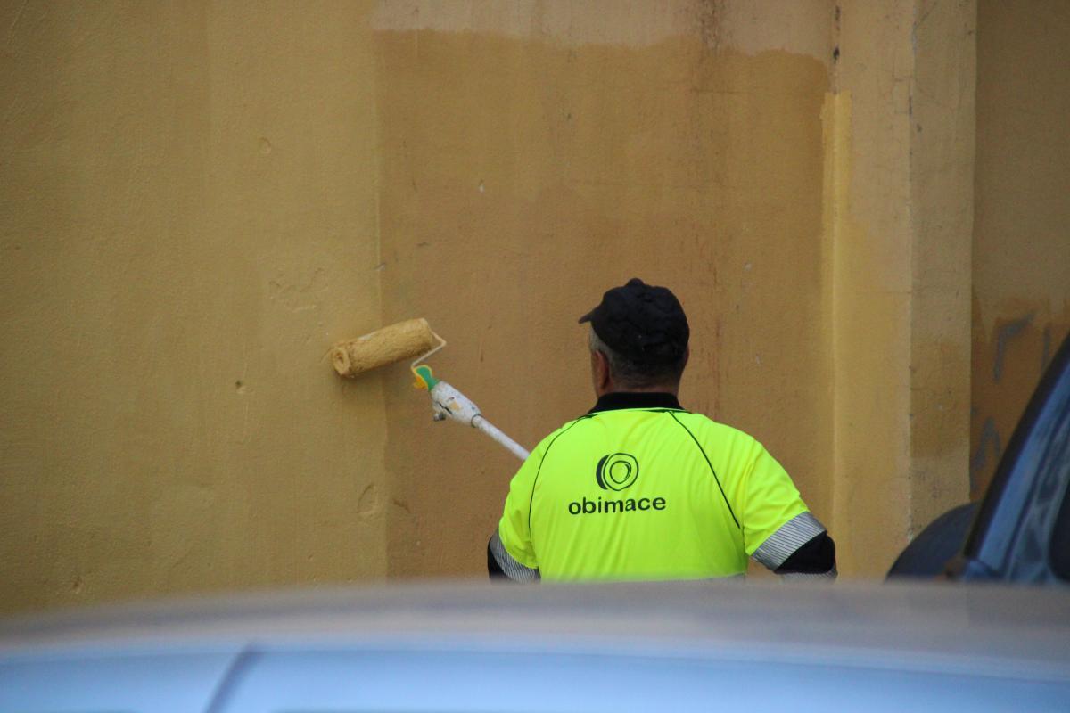 Un operario de Obimace desarrollando su trabajo.