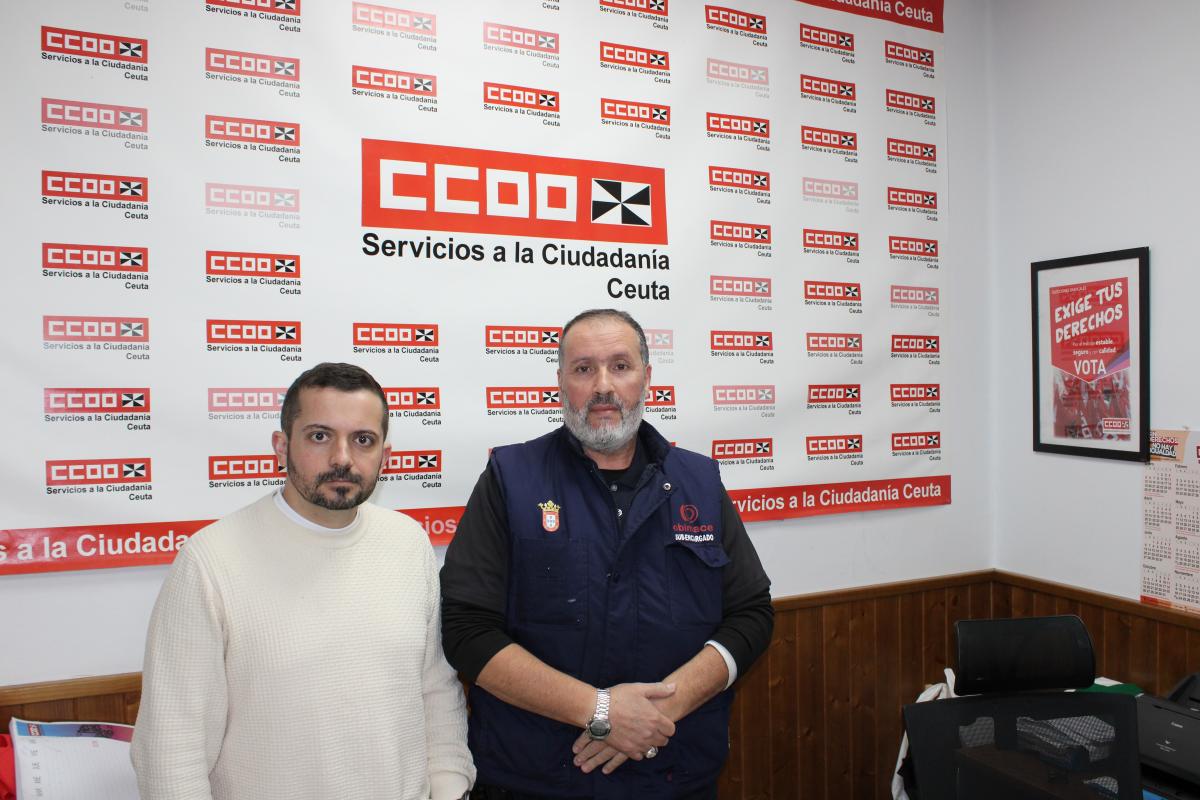 El secretario general de la FSC-CCOO de Ceuta, Emilio J. Postigo, y el presidente del Comité de Empresa de OBIMACE, Abdelatif Mohamed Mohamed Almugha.