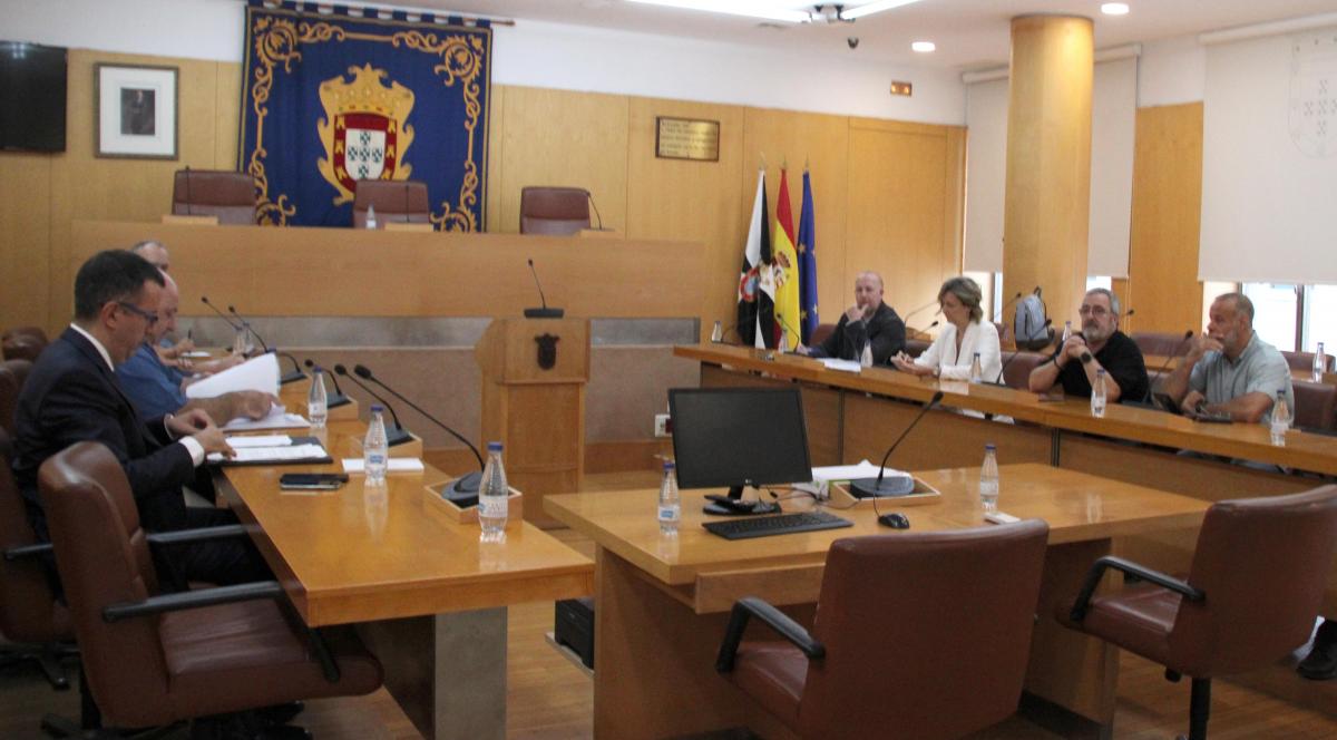 Imagen de archivo de una reunión de la Mesa por el Diálogo Social.