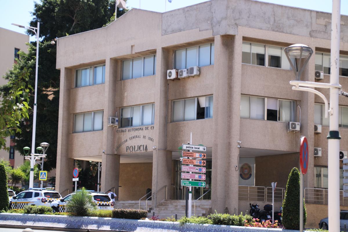 Edificio de la Polica Local.