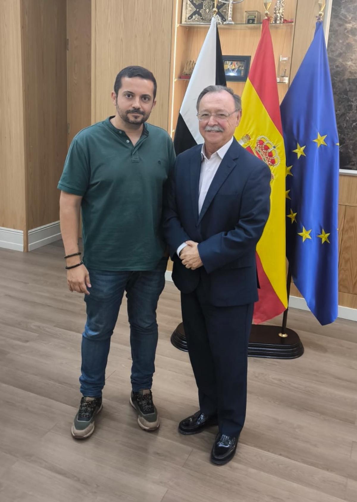 Postigo y Vivas.